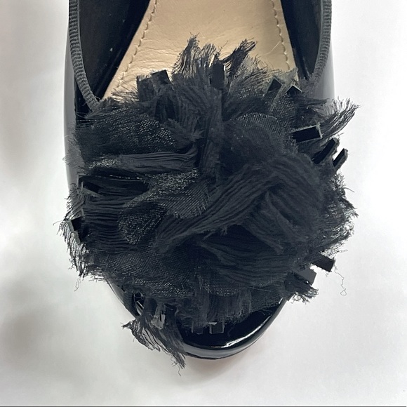 SAKS FIFTH AVENUE- Black Patent Leather Peep Toe Pom Pom Heels - Size 8.5 - Picture 2 of 5